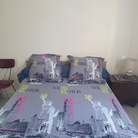 Location Chambre Dans Plain Pied 2 Chambres Louable 塔登 外观 照片