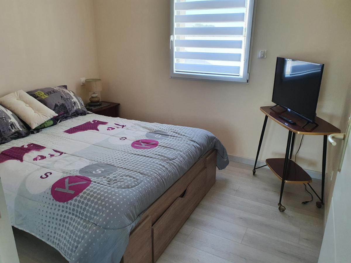 Location Chambre Dans Plain Pied 2 Chambres Louable 塔登 外观 照片