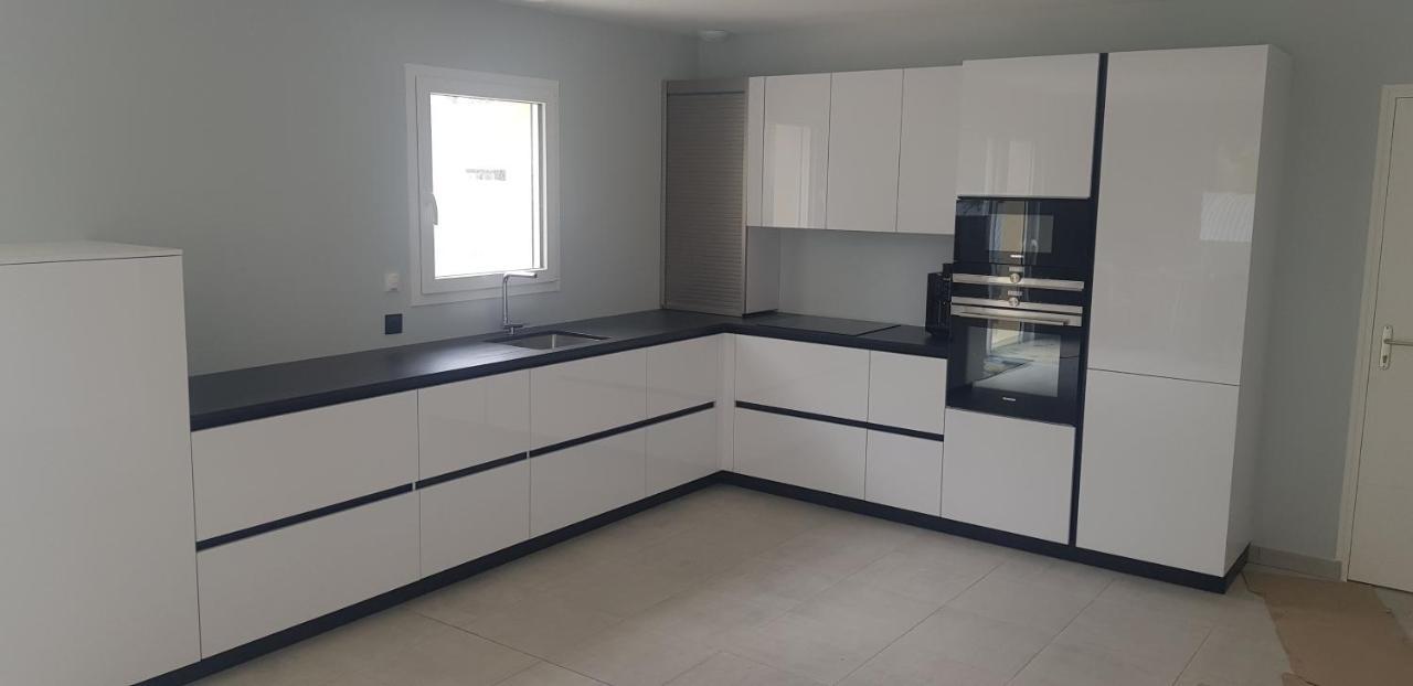 Location Chambre Dans Plain Pied 2 Chambres Louable 塔登 外观 照片